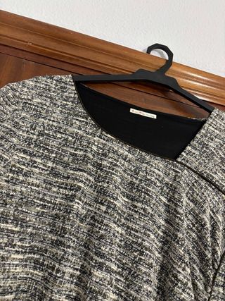 Vestido gris y negro