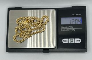 Cadena Salomónica de oro de 18k, 12.04 g, 46 cm.