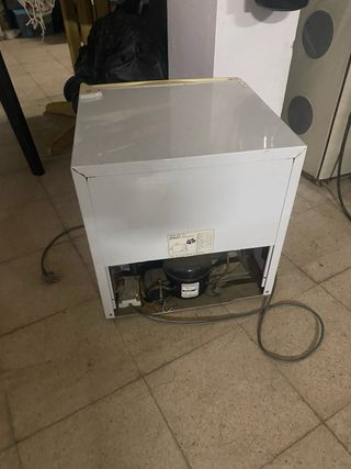 mini nevera Exquisit Blanca, camping, caravana.