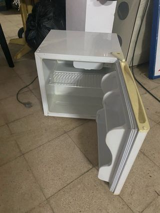 mini nevera Exquisit Blanca, camping, caravana.