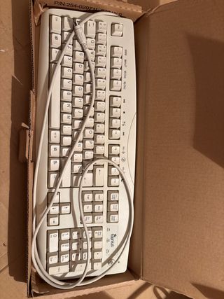 Teclado Genius PS/2 Beige