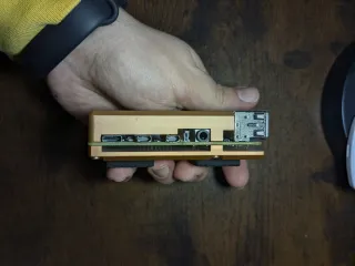 Raspberry Pi 4B 2GB con Cargador oficial