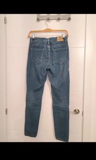 Pantalones vaqueros mujer con pedrería