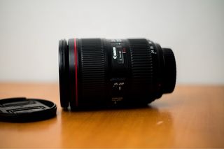 Objetivo Canon EF 24-105mm F4L IS II USM