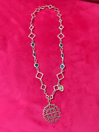 Collar plata con colgante y piedras azules