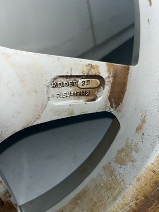 Llantas de aleación 5 radios (4 unidades). DE 17’