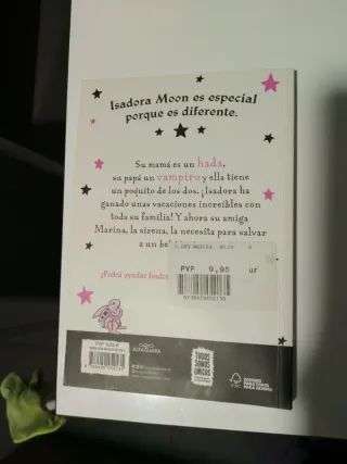 Isadora Moon va de viaje (Isadora Moon 9) (Span...