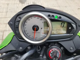 Kawasaki Z 750 2009 sólo 25 mil km!