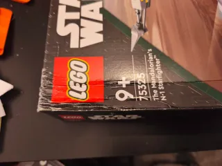 LEGO Star Wars 75325 N-1 Starfighter. Sellado.