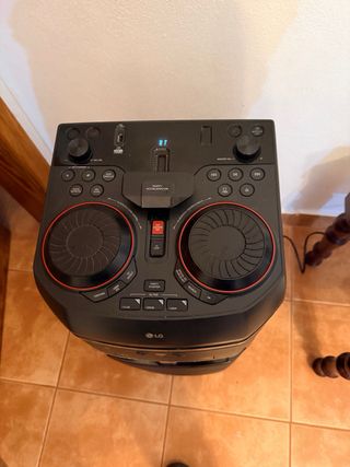 LG XBOOM 500W Bluetooth