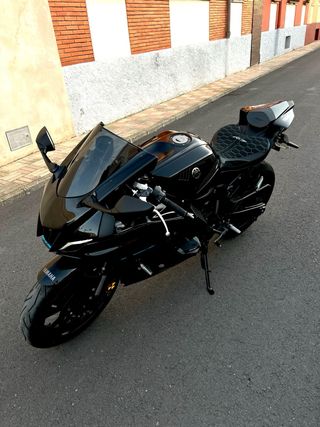 Yamaha R7 2022