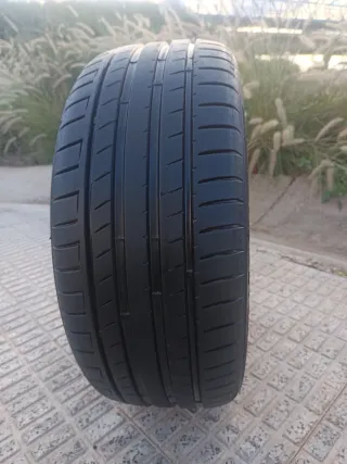 Uno Neumático225/45/17 94Y