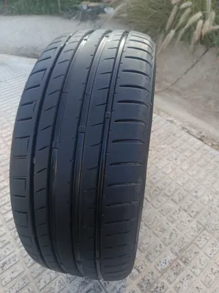 Uno Neumático225/45/17 94Y