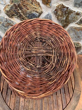 Cesta mimbre antigua con dos asas