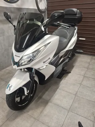 Kawasaki J300 ABS