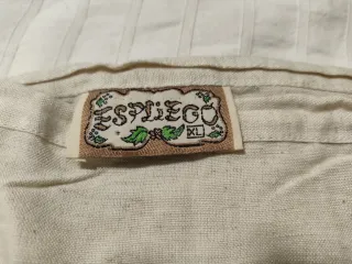 Falda abierta beige bordada flores