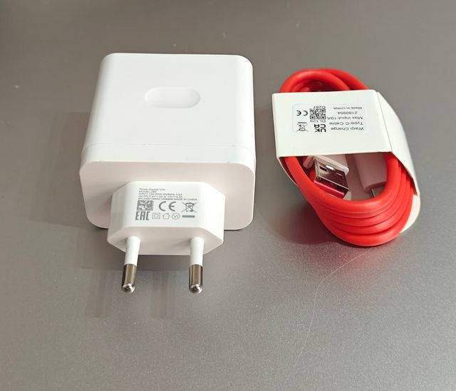 Cargador compartible OPPO 100W SuperVOOC + Cable