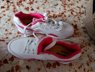 Zapatillas Reebok Blancas y Rosas
