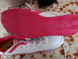 Zapatillas Reebok Blancas y Rosas