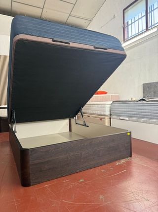 CANAPÉ Y COLCHON VISCO 135x190