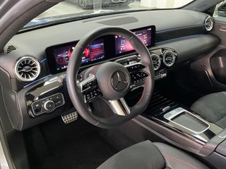 Mercedes-Benz Clase A AMG 180 1.3 136CV Auto. MHEV