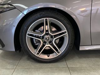 Mercedes-Benz Clase A AMG 180 1.3 136CV Auto. MHEV