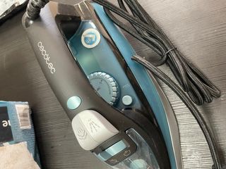 Plancha de vapor Cecotec IronHero 2600 Force