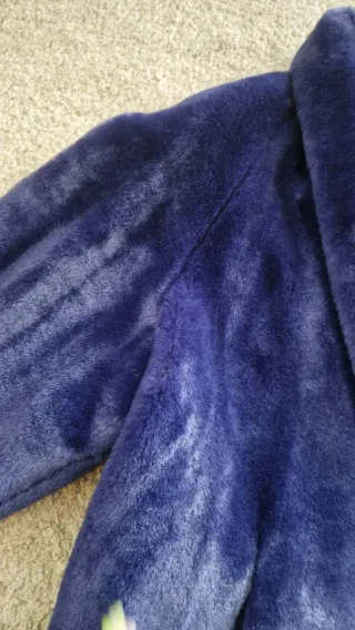 Abrigo vintage pelo morado oversized