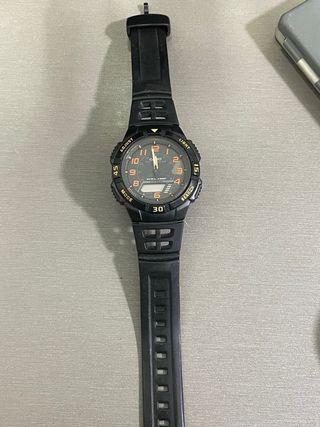 Reloj Casio Analógico-Digital Naranja