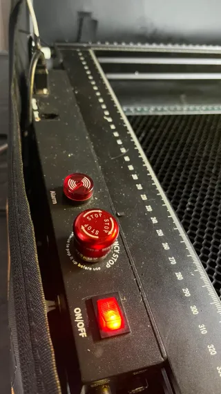 Máquina de corte a laser 600x600mm