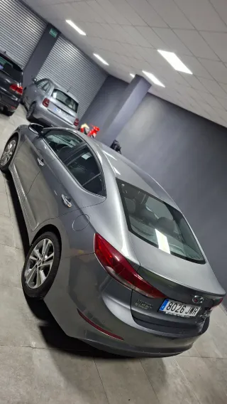 Hyundai Elantra 2017