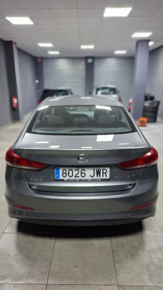 Hyundai Elantra 2017