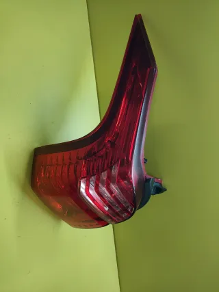 PILOTO TRASERO IZQUIERDO PEUGEOT 5008