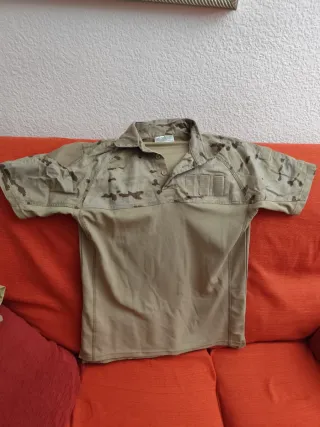 Polo militar camuflaje beige y verde más regalo