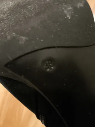 Botín azul ante tacón Un uso