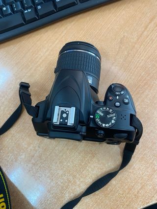 Cámara Nikon D3400 Profesional + trípode