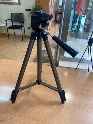 Cámara Nikon D3400 Profesional + trípode