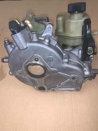 Bomba de vacío y de dirección