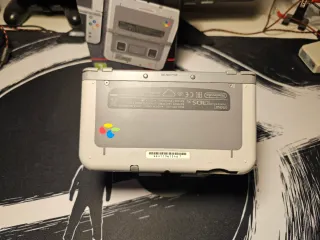 Nintendo New 3DS XL edizione Super Nintendo