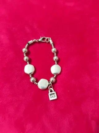 Pulsera plata con charm candado 50