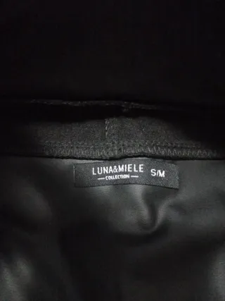 Pantalón polipiel negro