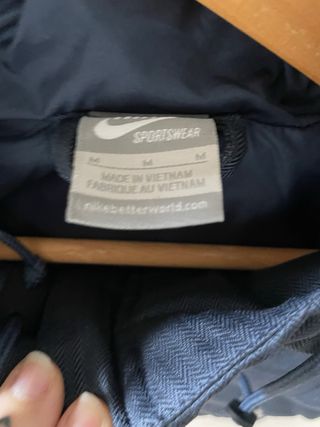 Plumífero Nike Azul Marino con Capucha