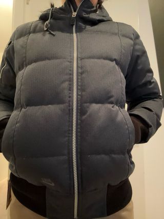 Plumífero Nike Azul Marino con Capucha