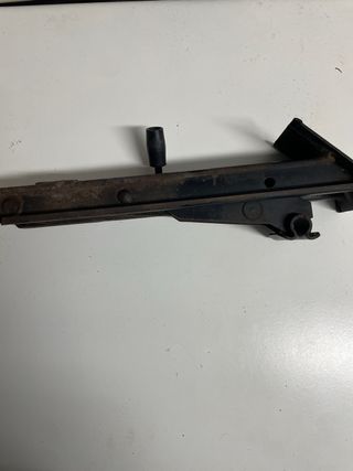 Gato mecánico para coche