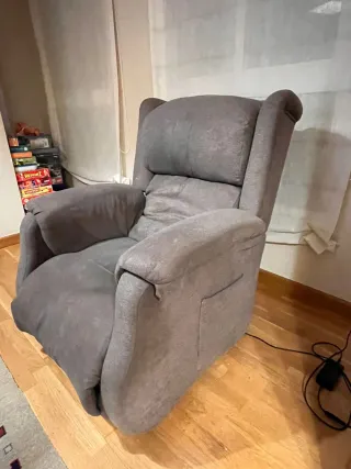 Sillón eléctrico reclinable gris