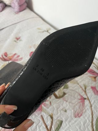 Botas altas negras efecto piel cocodrilo Talla 36