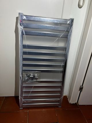 Radiador Toallero IRSAP cromado