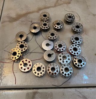 Lotto di cannelle metalliche per macchine da cucire