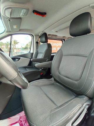 Renault trafic 8 plazas