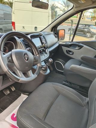 Renault trafic 8 plazas